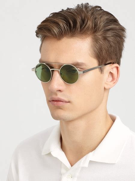 small round sunglasses for men.